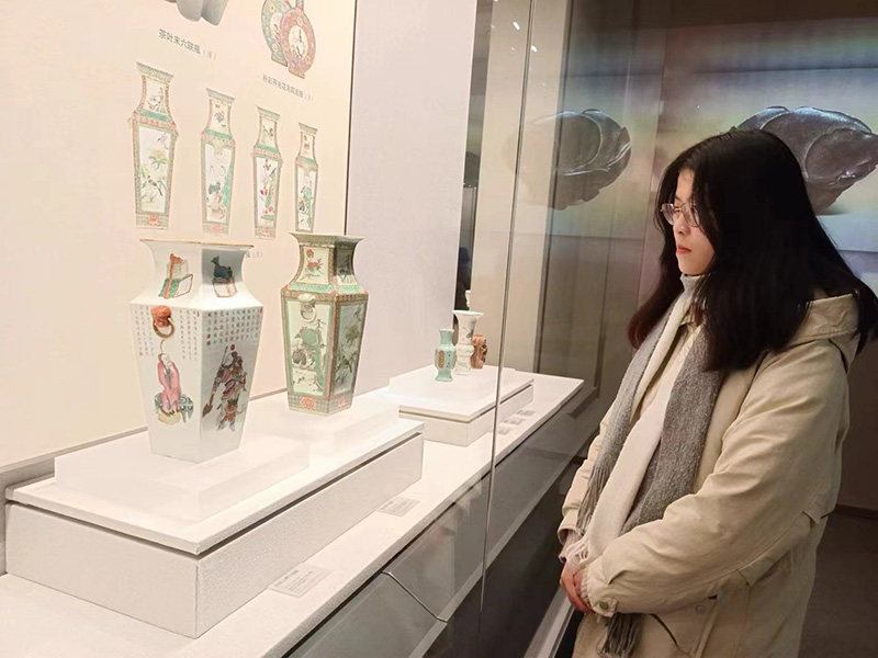 ��?li��n)��Ļ�ʹ�����V���r���A��