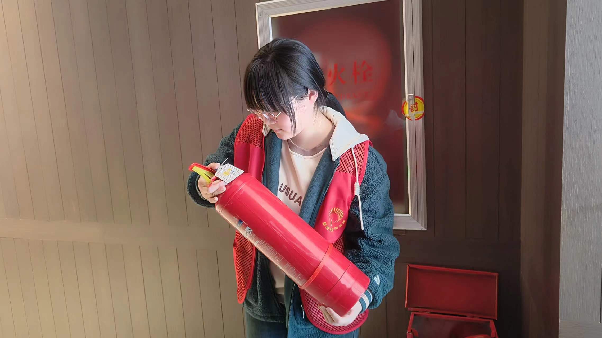 ����Ⱥ������������ƽ����^(q��)