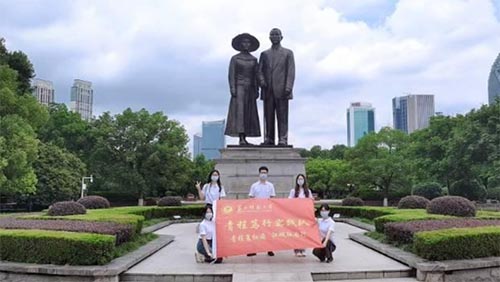 ���ν��ǰ�D������������С�����h����ɽ���@�hʷ���v������չ�_