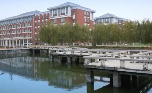 ����������W(xu��)�W(xu��)�ӳɹ��e�kӛ������ڄ�(d��ng)�ߔzӰ��ِ���(d��ng)