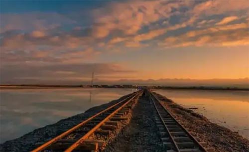 ����Ŀ�˼��lչ����