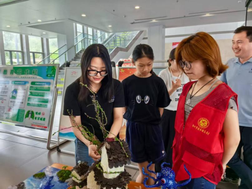 ���ܕ����ͯ�У�̩�݌WԺ�W�ӵġ��t�ġ����`�n