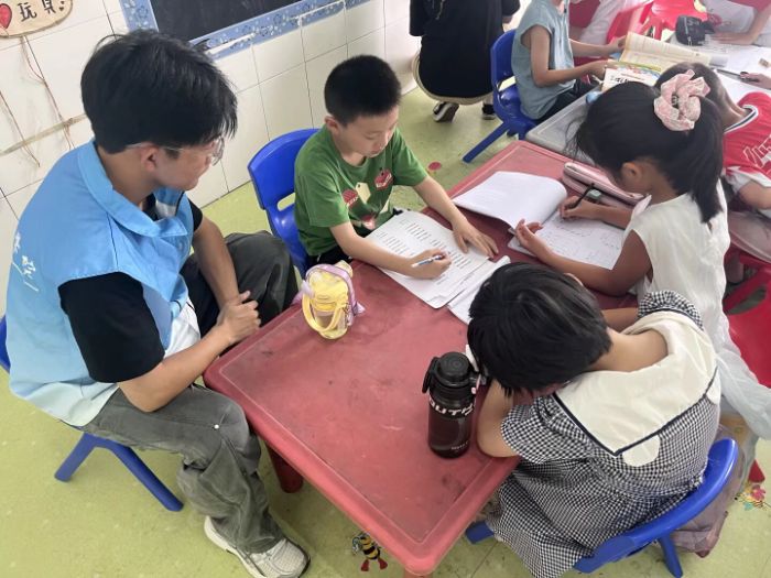 ɽ|W(xu)ԺˈF(tun)(du)֧̣Є(dng)`ʹÐc(din)ϣ&#8203;